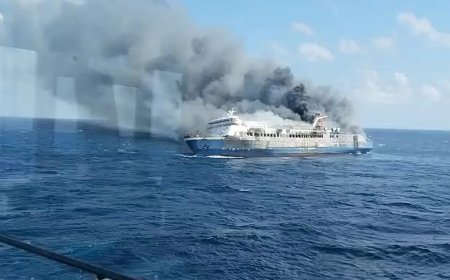Endonezya'da feribotta yangın çıktı: En az 5 ölü, 41 kişi kayıp