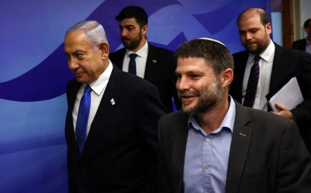 Askerlik krizi Netanyahu'nun ortağını baraj altına itti