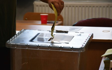 Son anket sonuçları açıklandı! YENİ Parti ve AKP arasındaki yarış kızıştı!