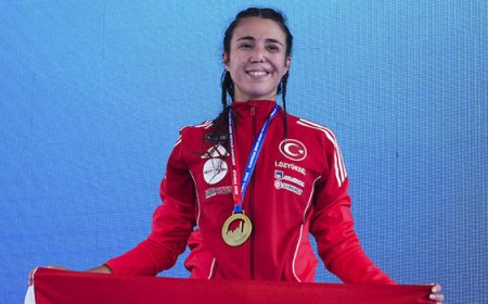 Altın kız İlke'den tarihi zafer