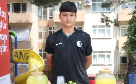 14 yaşında asgari ücretin 3 katını kazanıyor. 6 saatte günlük kazancı 3 bin lirayı buluyor