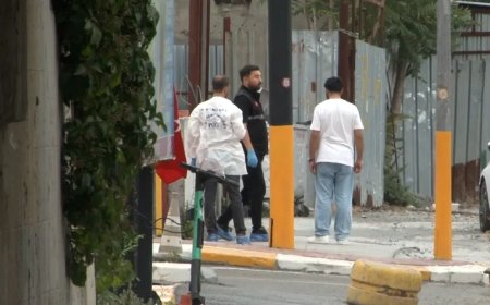 Polise bıçakla saldırmaya çalışan şüpheli ayağından vuruldu