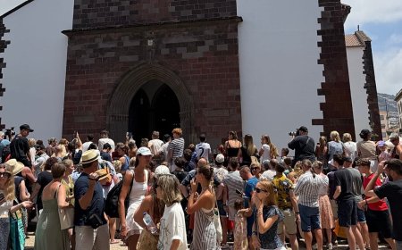 Ronaldo'nun evlendiğini sanan hayranlar, Madeira'da başka çiftin düğününü izledi