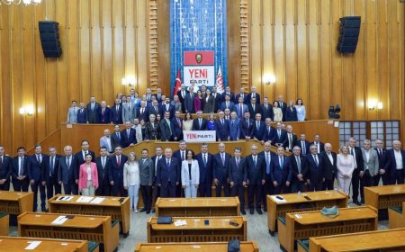 Özgür Özel kürsüden indi, YENİ Parti'de peş peşe "hayır" açıklamaları geldi