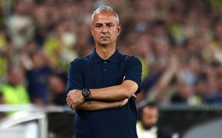 İsmail Kartal, Sturm Graz maçı öncesi konuştu: 'Yarın için tek bir amacımız var, turu geçerek İstanbul'a dönmek'