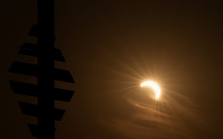 Parçalı güneş tutulması: Greenwich Kraliyet Gözlemevi time-lapse çekti