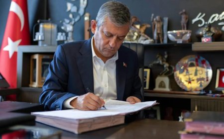 YENİ Parti’ye 2 Günde Rekor Üye: Başvurular Peş Peşe Geldi!