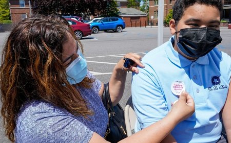 Trump'ın aşı hamlesi güveni zedeleyip Avrupa'yı salgın riskine açık bıraktı