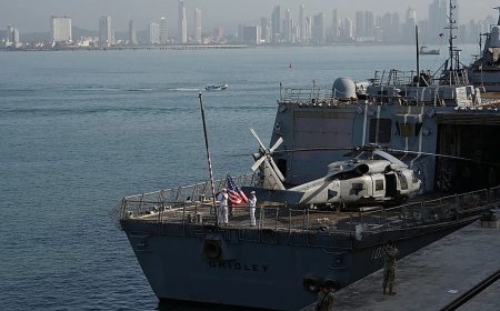 Trump, uçak gemilerinden jet fırlatmada eski sisteme dönme emri verdi