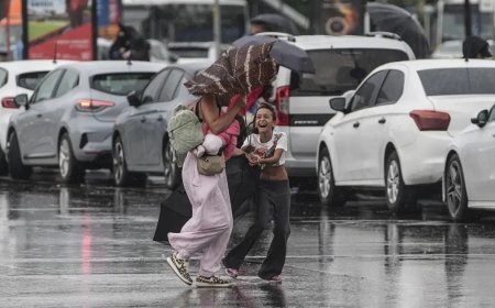 Bunaltan sıcaklara ara, Balkanlardan serin hava geldi. Fırtınaya dikkat! Hızı 80 kilometreye çıkacak
