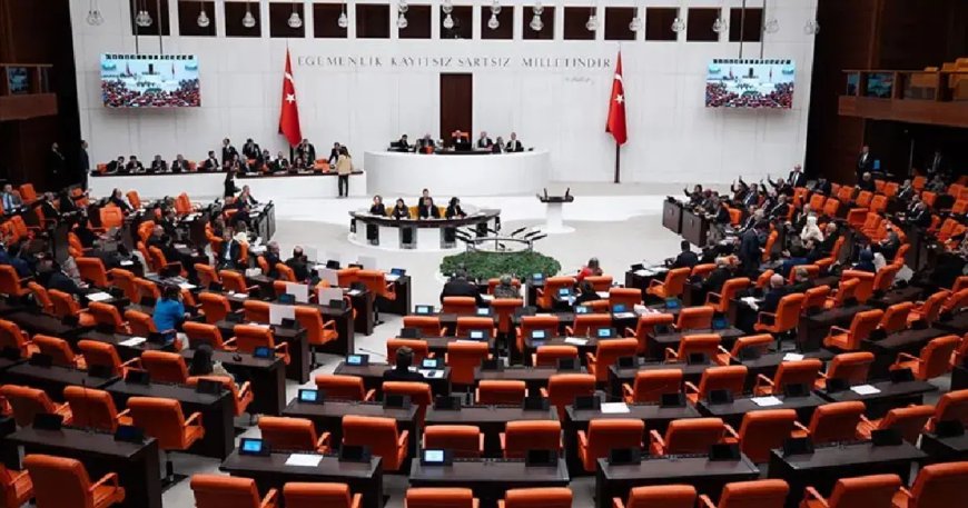 Süreç yasası teklifi komisyondan geçti. Gözler Genel Kurul görüşmelerinde