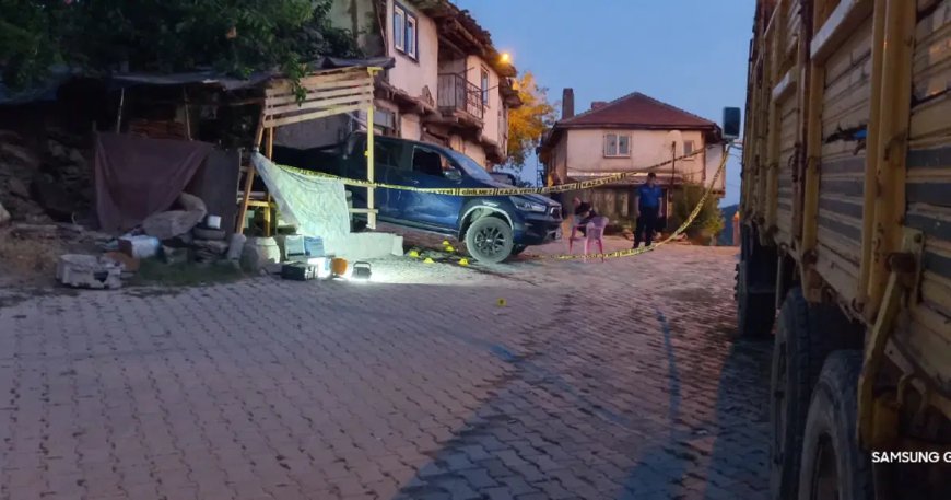 Telefondaki tartışma kanlı bitti. 77 yaşındaki adam iki genci katletti