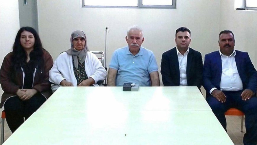 Öcalan'ın 10 ay önce çekilen aile fotoğrafı ortaya çıktı: Paylaşımın zamanlaması dikkat çekti