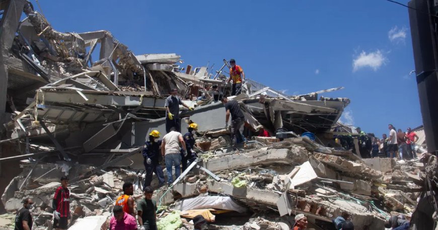 Kolombiya'da 7.4 şiddetinde deprem: Geniş çaplı yıkım kameralara yansıdı