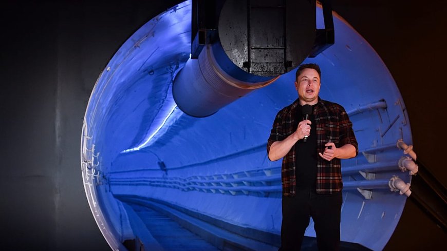 Lerma'da Musk etkisi: SpaceX güneş tutulması için tarihi Burgos Parador'u tuttu