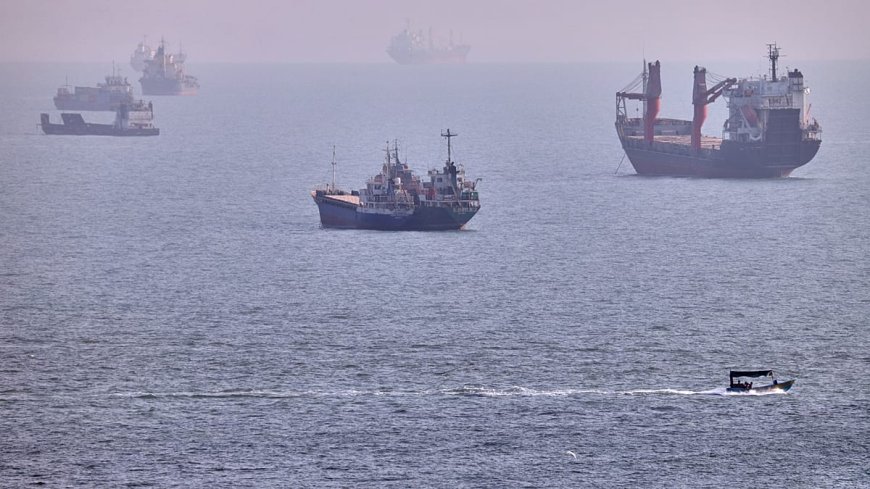 Hürmüz krizi büyüyor: IEA ile OPEC küresel petrol talebi tahminlerinde ayrıştı