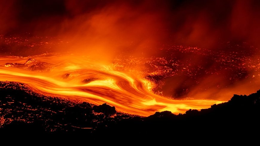 Etna Yanardağı'nda 1970'lerden bu yana en uzun patlama: 7 gündür durmuyor